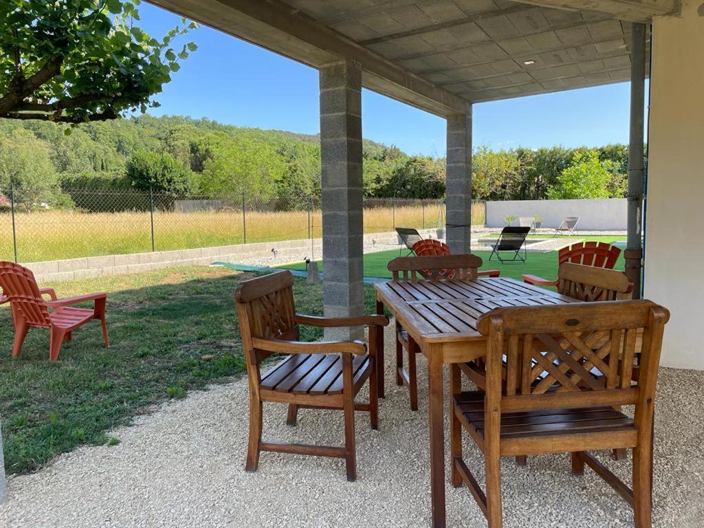 Vila Toupie Et Bicyclette Charmes-sur-Rhone Exteriér fotografie
